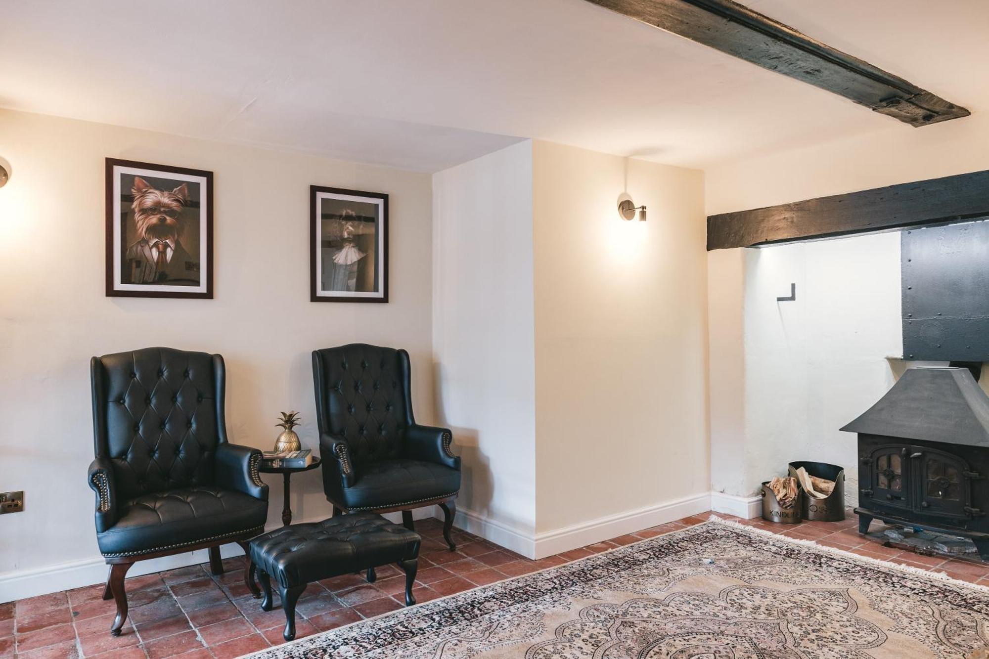 House With A Cinema And Games Room, Sleeps 17 Shrewsbury Bagian luar foto