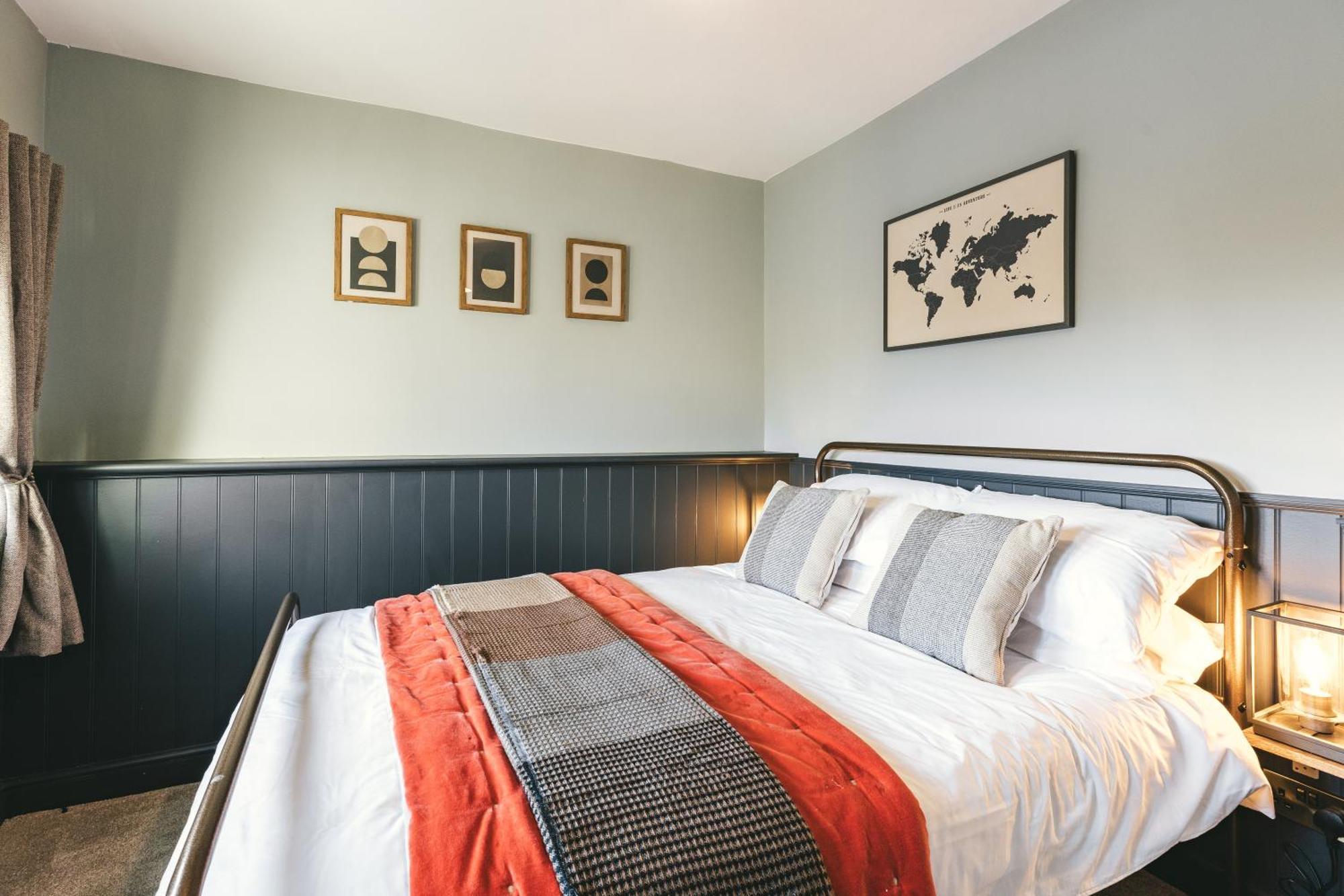 House With A Cinema And Games Room, Sleeps 17 Shrewsbury Bagian luar foto