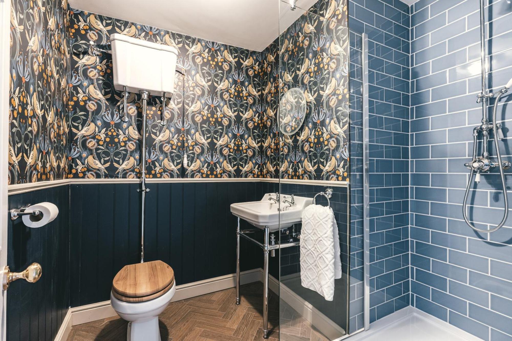 House With A Cinema And Games Room, Sleeps 17 Shrewsbury Bagian luar foto